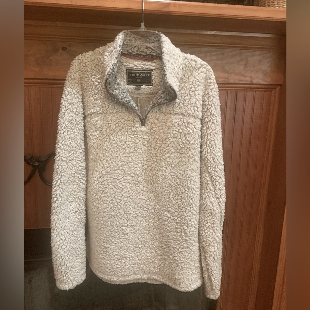 True Grit Pull Over
